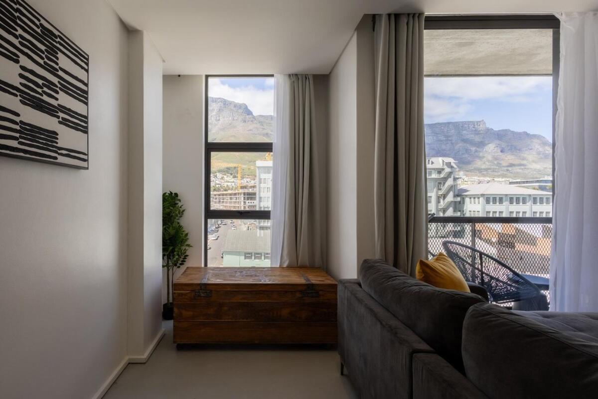 Apartment Woodstock Retreat Mountain Views Cape Town