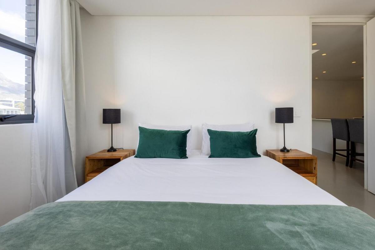 Woodstock Retreat Mountain Views Cape Town